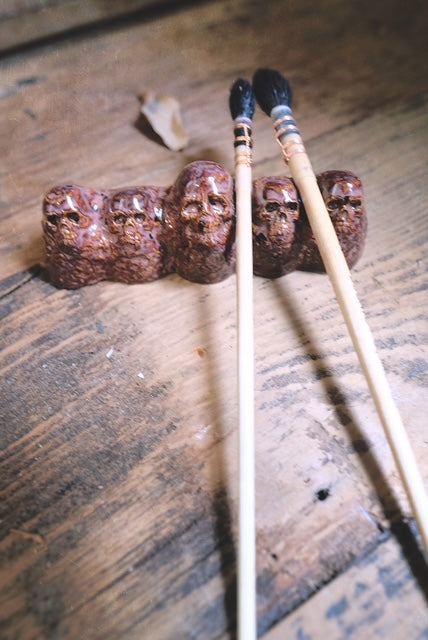 Paint Brush Rest - Raspberry